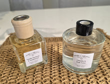 Load image into Gallery viewer, Reed Diffusers Classic  - Fragrance without flames